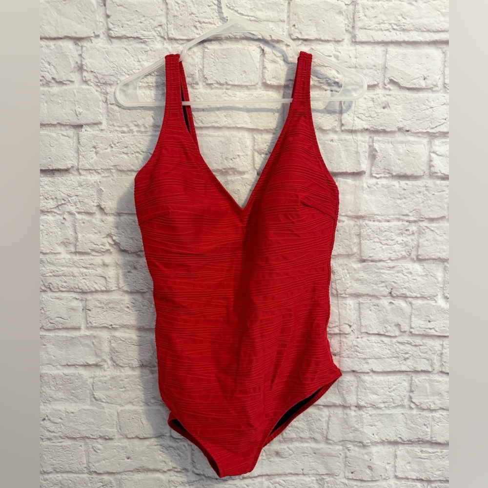GOTTEX MIKADO V NECK RED one piece BATHING SUIT SWIMSUIT 1 piece womens size 16